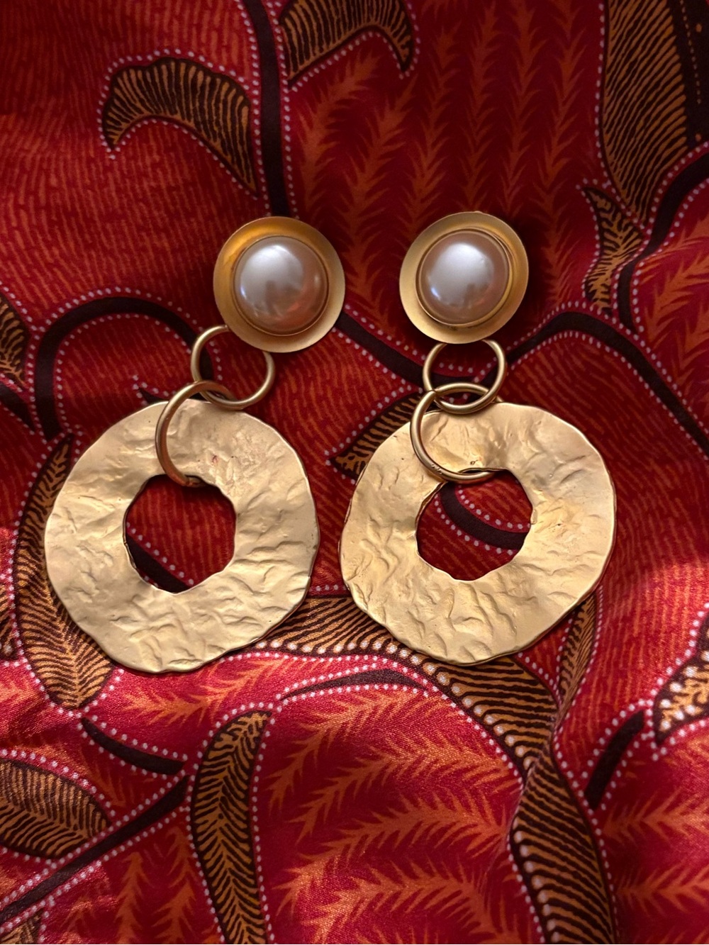 Norma Jean Gold Disc Drop Earrings with Pearl wAccent - Unisex Jewelry - Picture 5 of 8